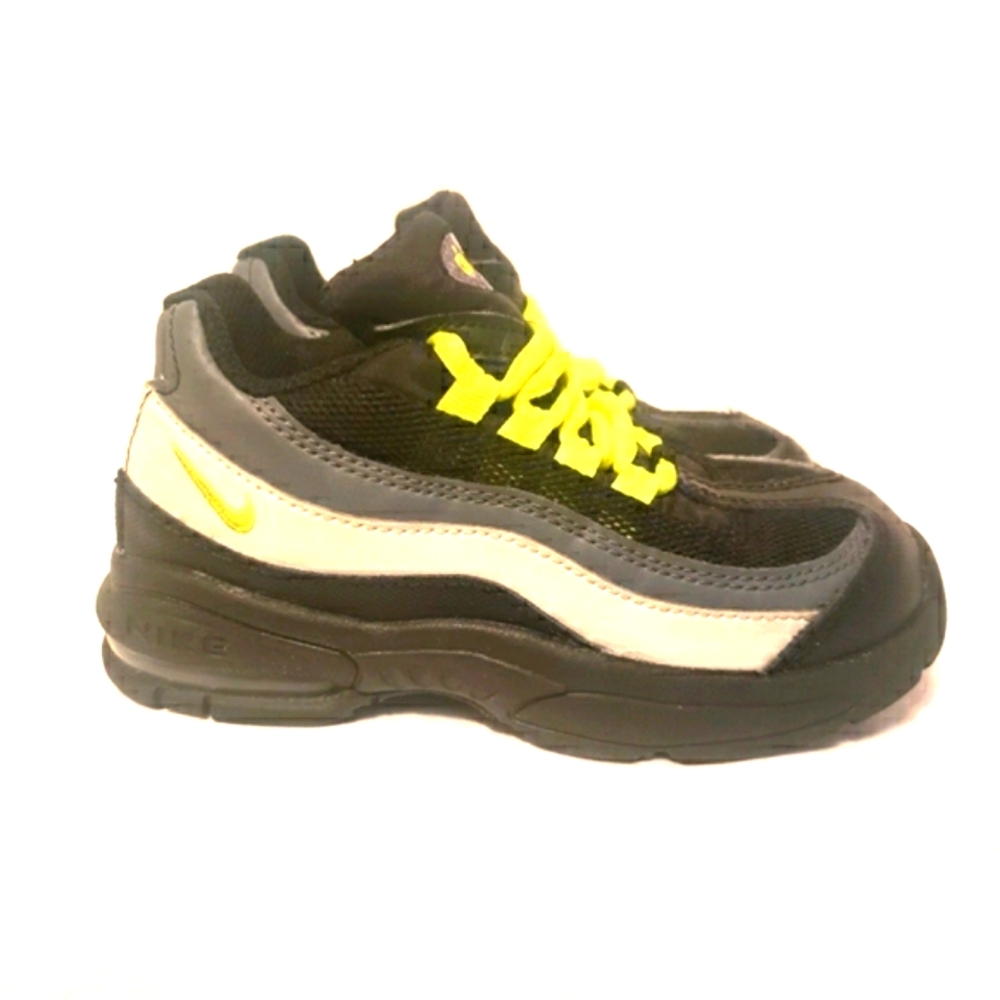 Nike Kids Black Gray White Sneakers with Neon Yellow Accents